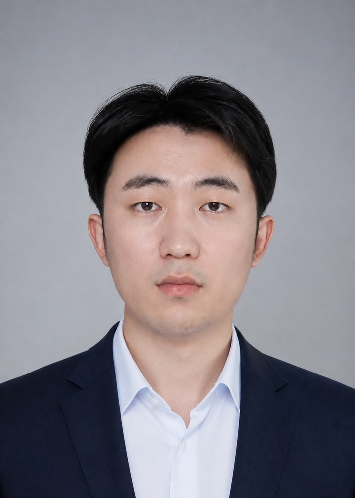 孙常智 证件照